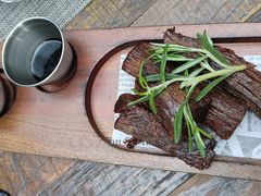 喜洲招牌手撕牛肉-喜洲吧·江畔老船厂·庭院餐厅(喜临院店)