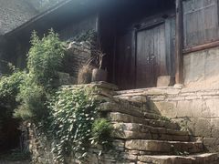 -高荡千年布依古寨旅游景区