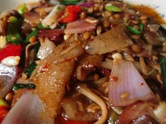 苕皮炒腊肉-黄桷树曹家私房菜(江与城店)