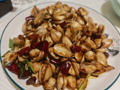 -嗨辣小聚·盘锦河蟹·海鲜烧烤龙虾(盘锦十年好店)
