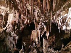 -波斯托伊纳溶洞