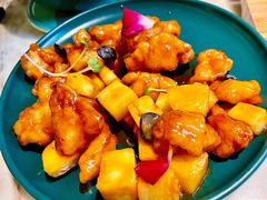 鲜果菠萝里脊-蜜桃花开·中西融合菜E&W(南长街店)