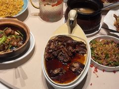 -八府香鸭·啫啫煲(华山路店)