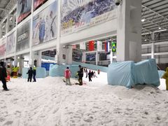 -乔波室内滑雪场