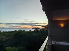 -三亚湾海居铂尔曼度假酒店