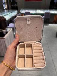 -周大福CHOW TAI FOOK(东门茂业店)