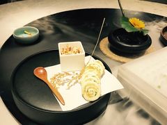 榛子酱鹅肝拌葱油饼-桂语山房(满觉陇店)