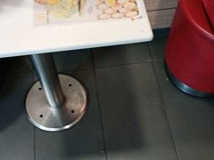 -麦当劳(乳山路店)