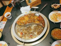 -沸炉重庆老火锅(军事博物馆店)