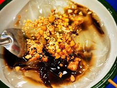 -马路边边串串香形象店(磐石路店)