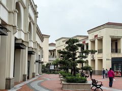 -百联奥特莱斯广场(南京店)