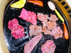 -炼火烤肉店