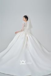 点击看大图 -艾拉·女王婚纱礼服馆