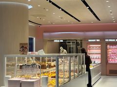 -好利来(上海长宁龙之梦店)