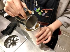 浓郁热拿铁-Seesaw Coffee(环贸iapm店)