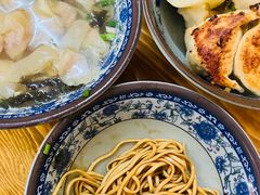 -无名氏宵夜小摊(祝家三姐妹馄饨店)