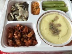 -丽华快餐(沁园路店)