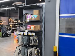 -迪卡侬(莘庄店)