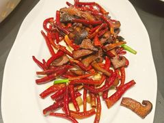 -新天明砂锅鱼头煲