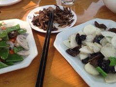 -云河农家乐饭店(福禄缘树山店)