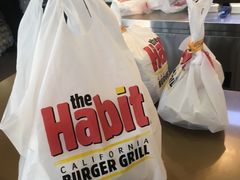 -The Habit Burger Grill 哈比特汉堡(复兴soho店)