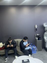 -藤野造型烫染·漂发