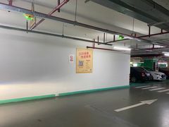 -龙湖天街-停车场