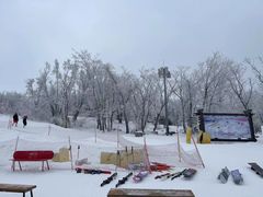 -中旅松花湖滑雪场