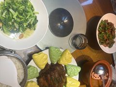 -黄泥岗·地道湖北菜(奥特莱斯店)