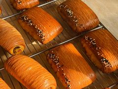 -VERIE BAKEHOUSE