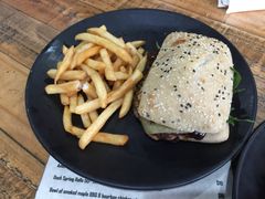 -12 Rocks Beach Bar Cafe