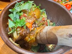 -老滇山寨•云南特色菜•地方菜•民族风情歌舞表演(金碧店)