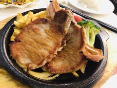 -香港新发烧腊茶餐厅(万象店)