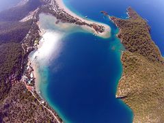 -费特希耶滑翔伞