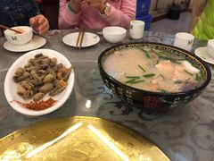 -蔼若春.传承三十年云南菜(金碧公园店)