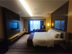 -青岛富力艾美酒店