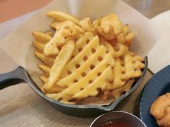 -必胜客(上海华谊新所店)