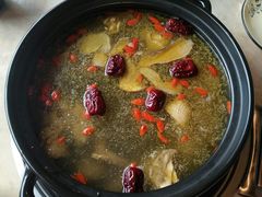 土鸡火锅-蘑统田下·野生菌火锅