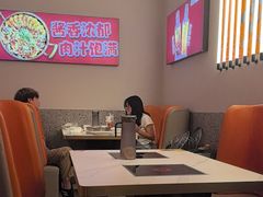 -黄记煌三汁焖锅(新佳丽江汉路店)