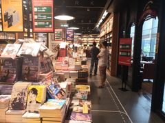 -西西弗书店&矢量咖啡(凯德晶萃广场店)