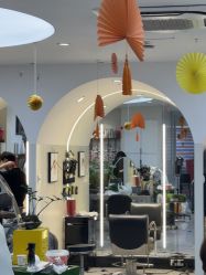 -吉艺心专业美发造型