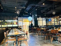 -Carbon莫卡哆·意大利复古集市餐厅(杭州大厦店)