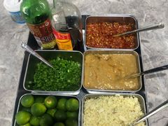 -四川小胡子海鲜(丁村万人海鲜广场店)