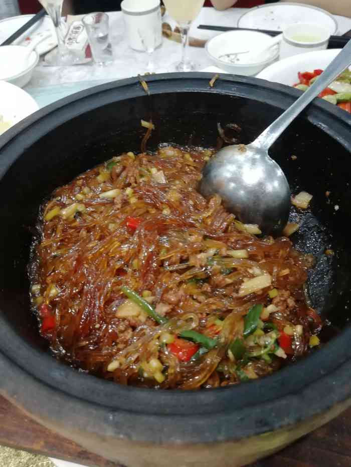 阿勇美食(东明路总店)-"说是传统豫菜 朋友说很好吃 在建业小镇吃.