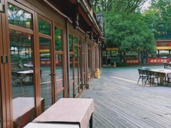 -美食村花园餐厅