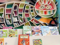 -钟书阁(松江泰晤士小镇店)