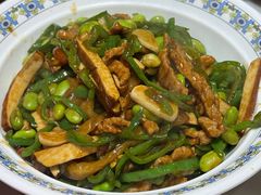青椒干子毛豆肉丝-雅酌园·烟火南京菜(颐和路店)