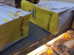 -周黑鸭(武汉火车站B1店)