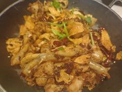 -川流不息·地道川菜·小龙虾(松东路店)