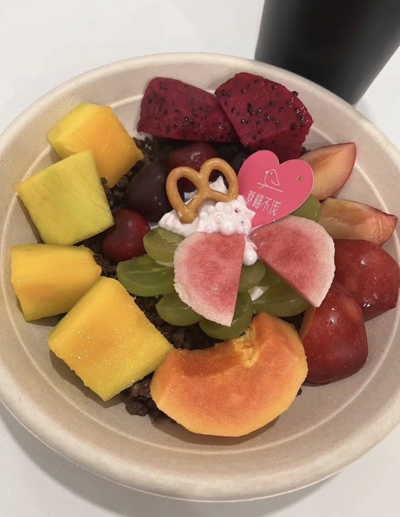 彩虹般的水果餐